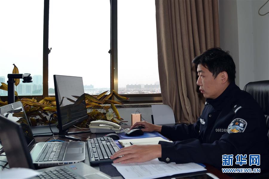 ��ϰ��ƽ�¾���ս���ߡ�Ӣ�ۡ������ɾ�ƪ��ͼ�Ļ�������8����������������������һ��������